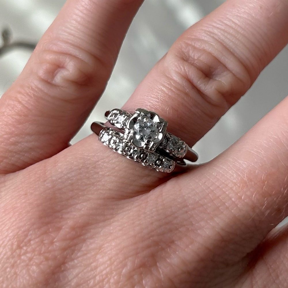 Vintage 1940's 14K white gold diamond engagement ring and wedding band set